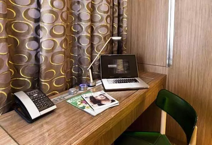 Hotel Pennington By Rhombus