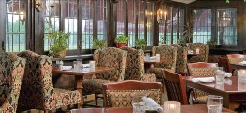 Сельский отель Red Coach Inn