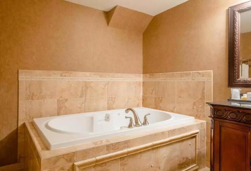 Сельский отель Red Coach Inn