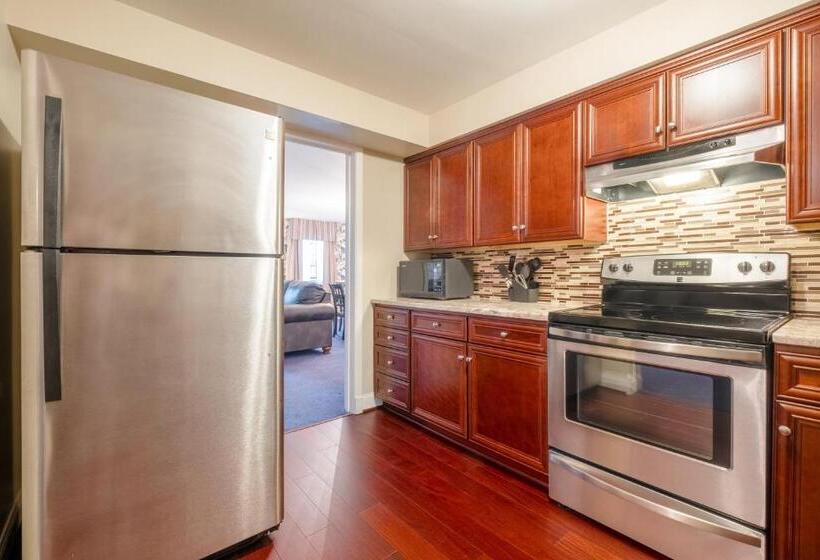 فندق ريفى Red Coach Inn