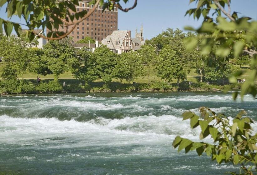 فندق ريفى Red Coach Inn