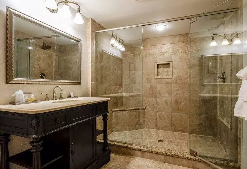 Сельский отель Red Coach Inn