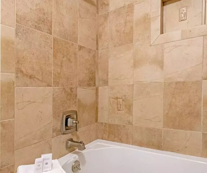 Сельский отель Red Coach Inn