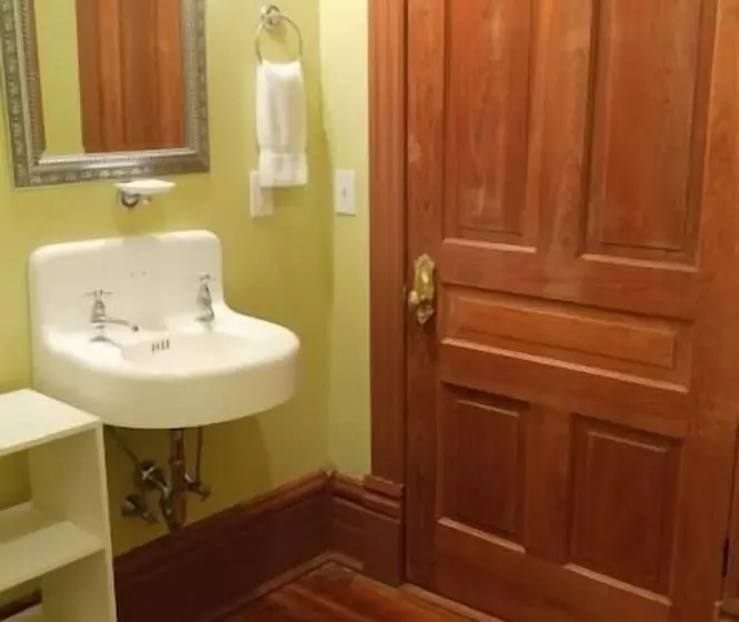 Отель The Fitzpatrick