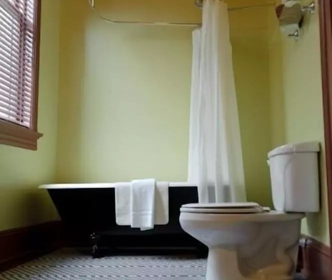 Отель The Fitzpatrick