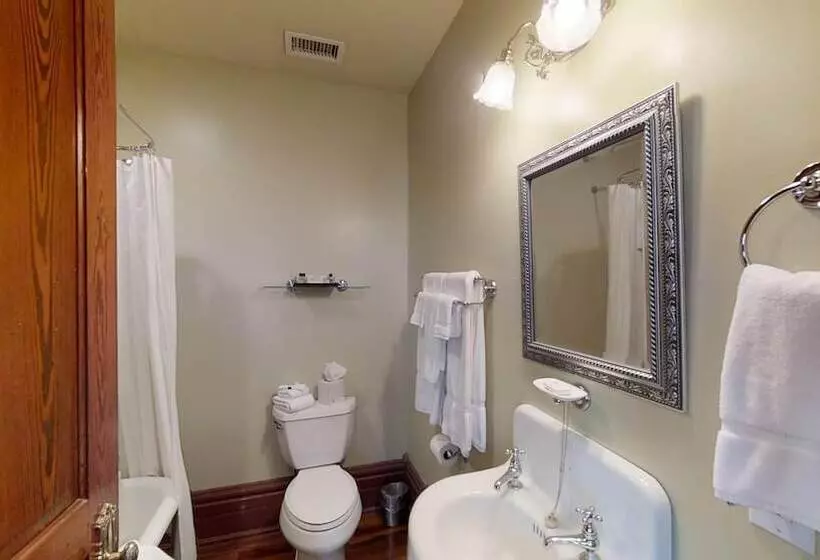 Отель The Fitzpatrick