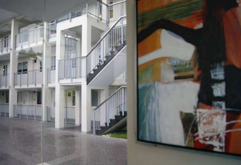 Hotel Z Pad Residences