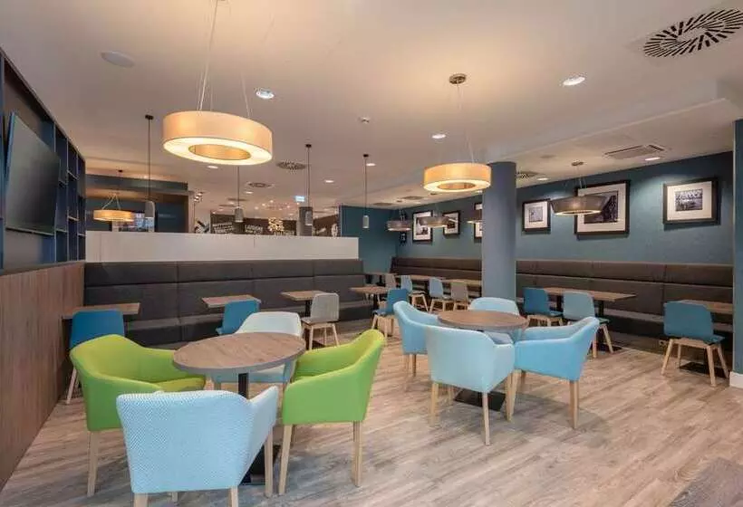 ホテル Hampton By Hilton Dusseldorf City Centre