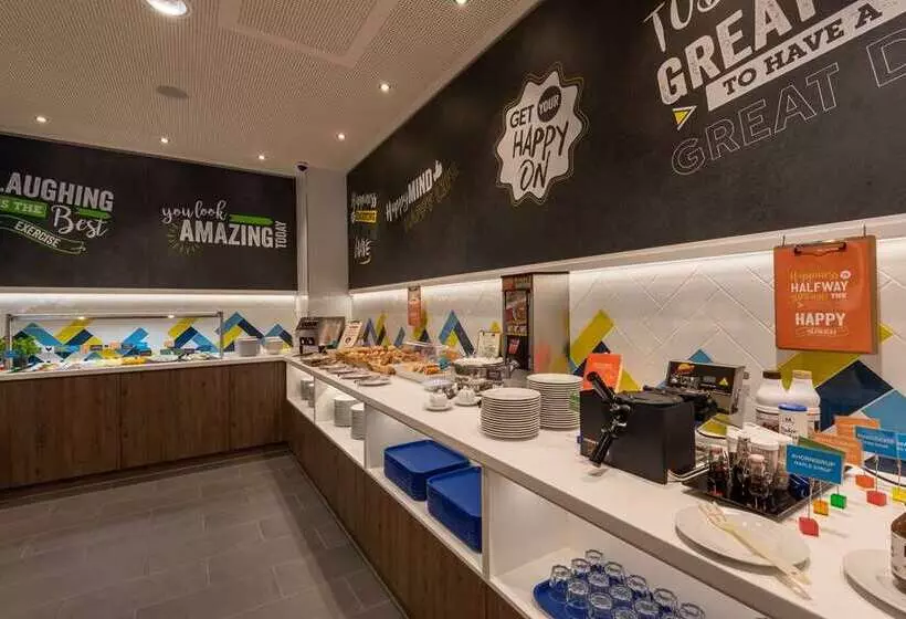 ホテル Hampton By Hilton Dusseldorf City Centre