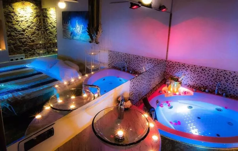 ベッドアンドブレックファースト Castello Di Montalbano