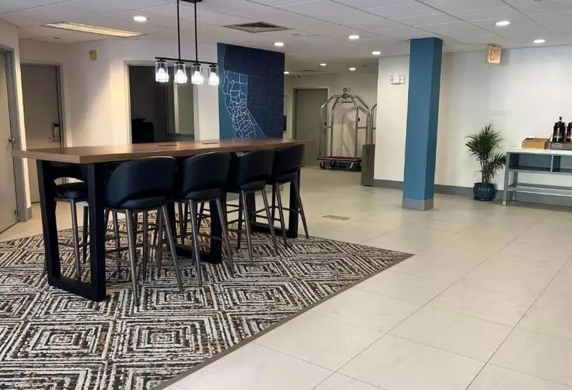 Executive Residency By Best Western Victorville