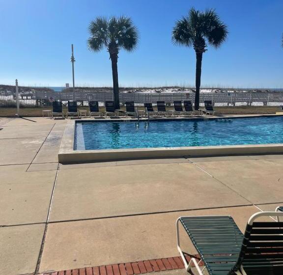 Getaways At Destin Holiday Beach Resort