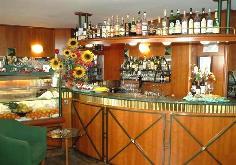 Hotel Albergo Ancora