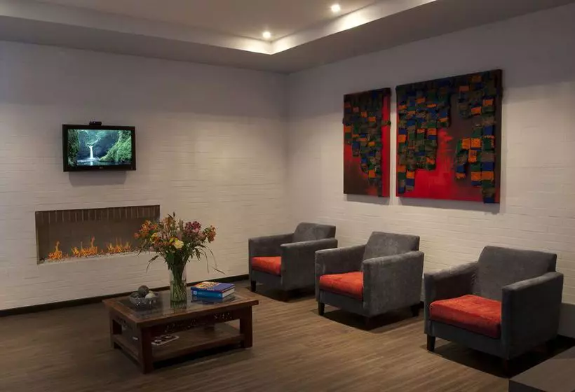 فندق Best Western Calleja Suites