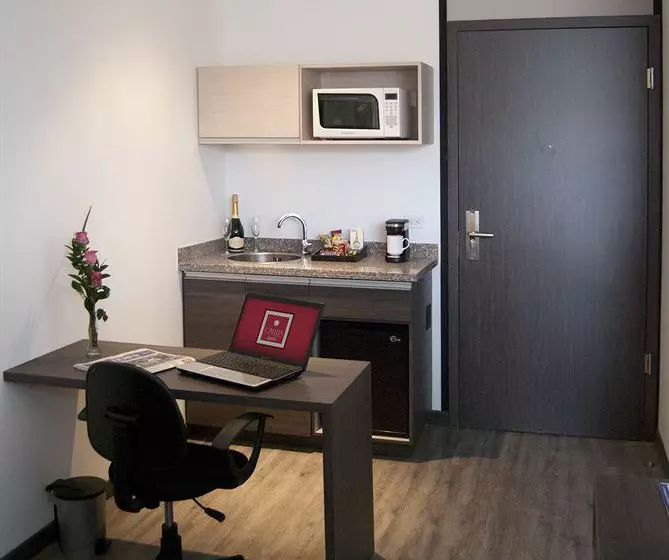 فندق Best Western Calleja Suites