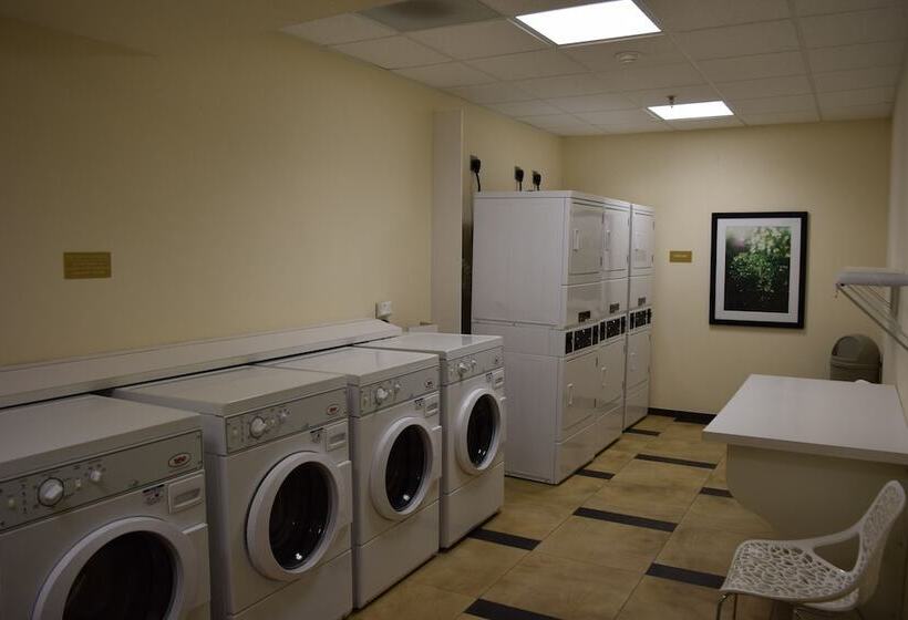 فندق Candlewood Suites Monahans, An Ihg