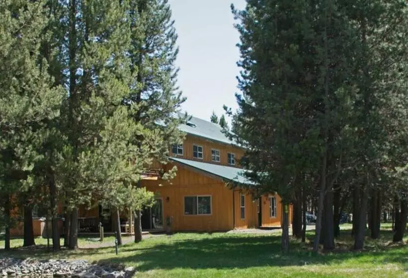 Hotel Diamondstone Guest Lodges