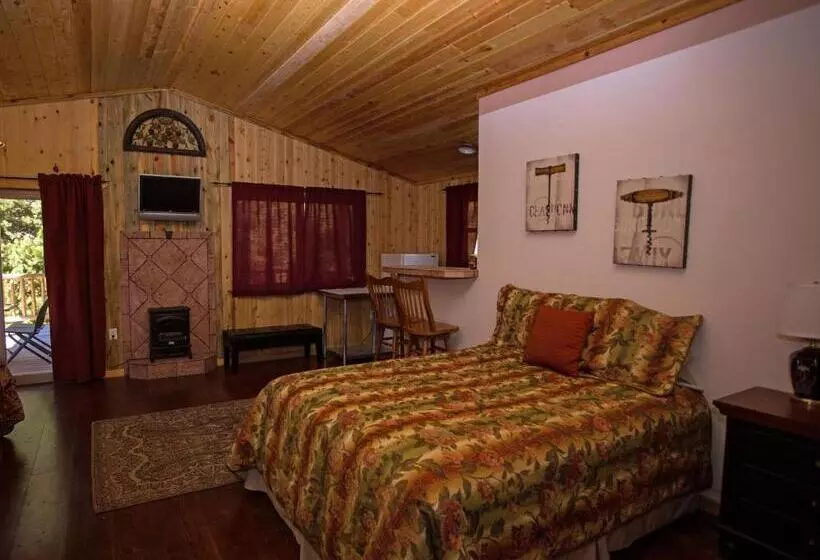 Hotel Diamondstone Guest Lodges