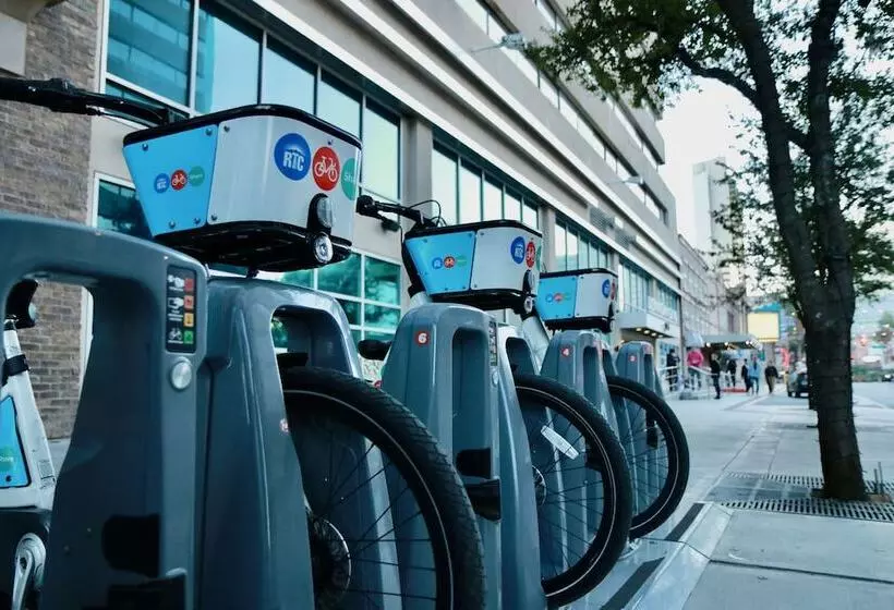 Downtown Grand Hotel & Casino