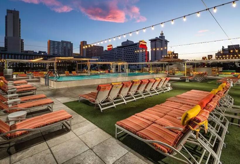 Downtown Grand Hotel & Casino