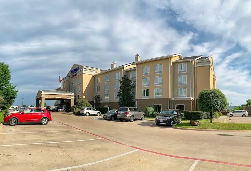 Hotelli Fairfield Inn & Suites By Marriott Waco North