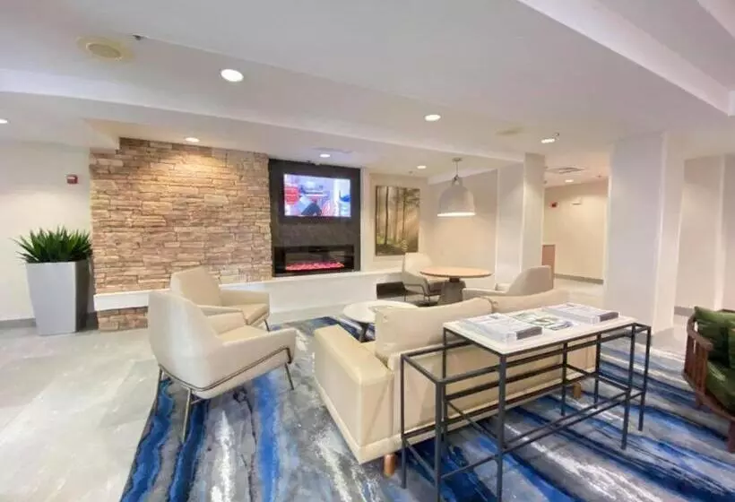 Hotelli Fairfield Inn & Suites By Marriott Waco North