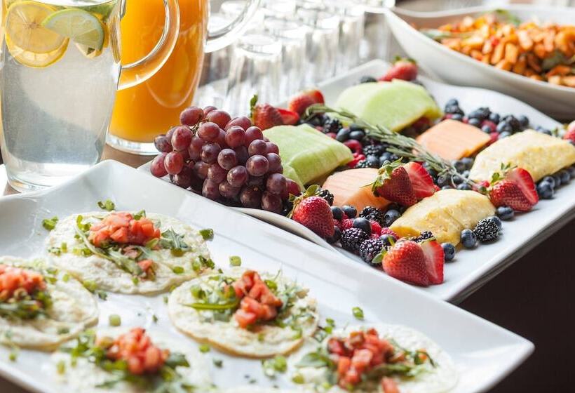 فندق Fairfield Inn & Suites By Marriott Orlando Lake Buena Vista In The Marriott Village