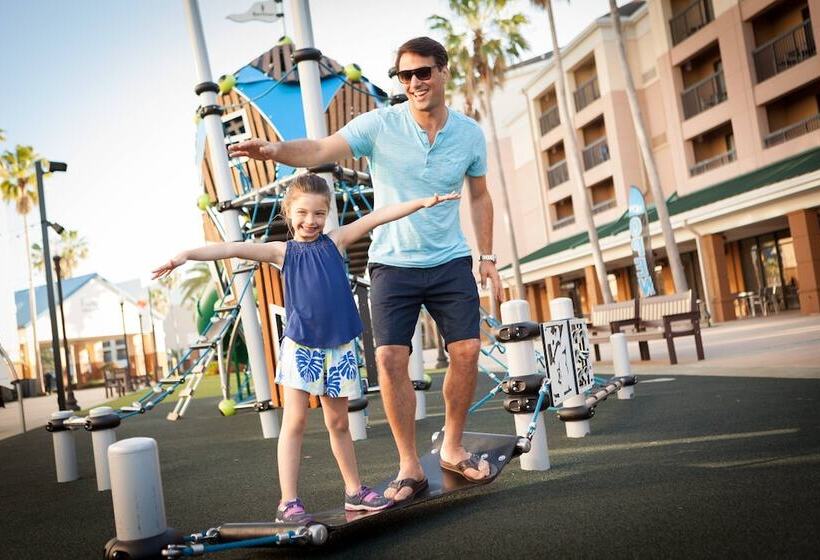 فندق Fairfield Inn & Suites By Marriott Orlando Lake Buena Vista In The Marriott Village