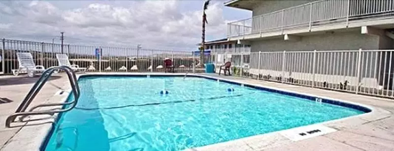 호텔 Hilltop Inn & Suites