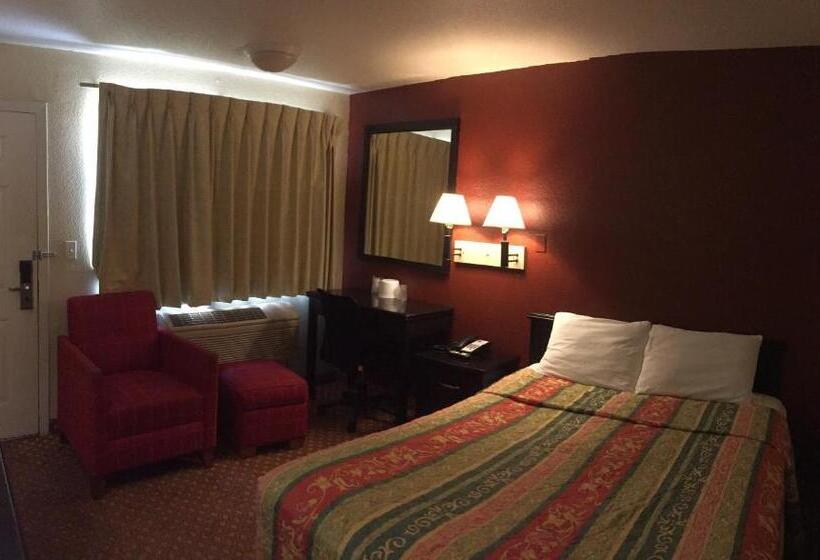 Отель Hilltop Inn & Suites