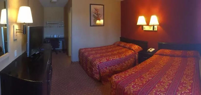 호텔 Hilltop Inn & Suites