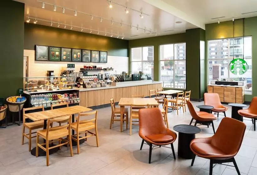 호텔 Hilton Garden Inn Sioux Falls Downtown