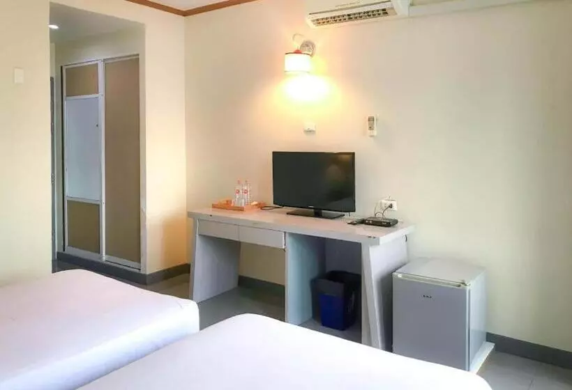 Hotelli J Two S Pratunam