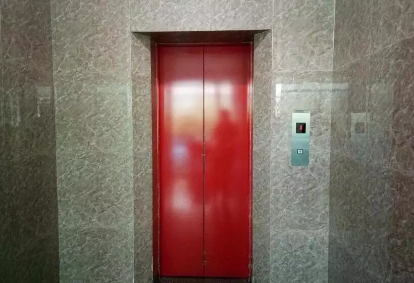 Hotelli J Two S Pratunam