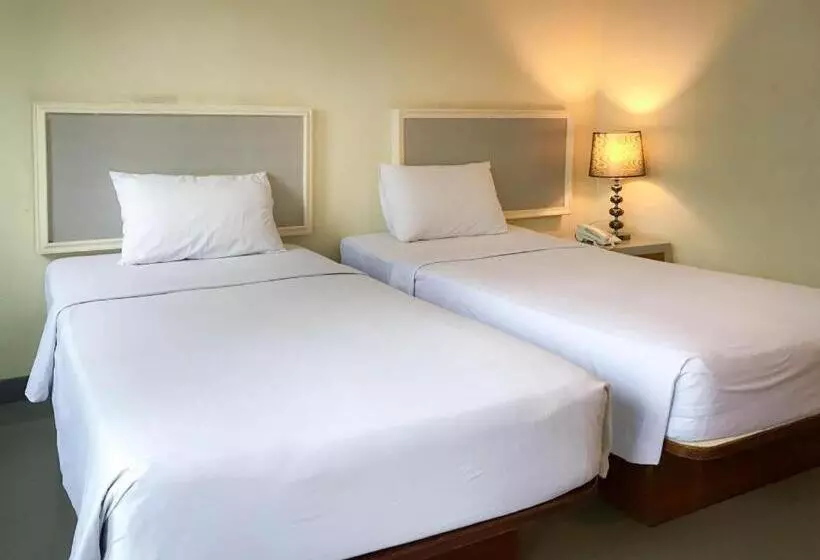 Hotelli J Two S Pratunam