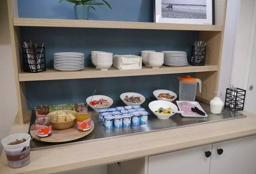 Отель Kyriad Direct Mont De Marsan   St Avit