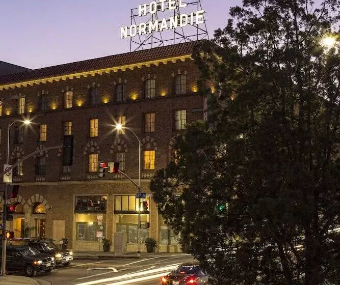ホテル Normandie