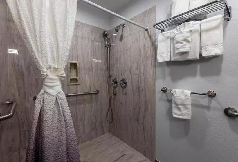 Отель Riverwalk Inn