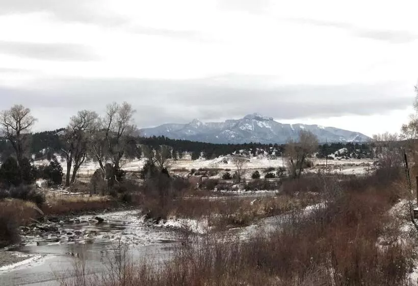 Отель Riverwalk Inn