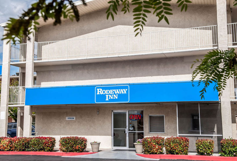 Отель Extend A Suites Albuquerque West