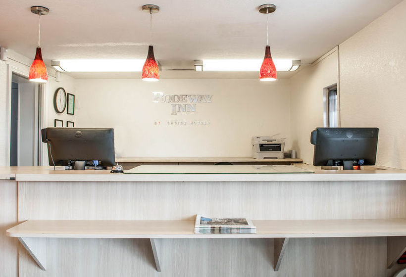 Отель Extend A Suites Albuquerque West