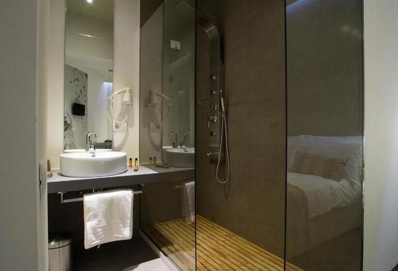 هتل Santa Brigida