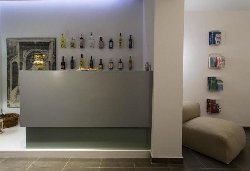 هتل Santa Brigida