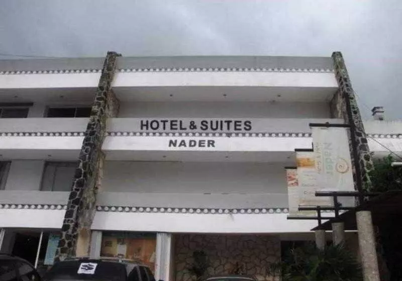 ホテル Y Suites Nader