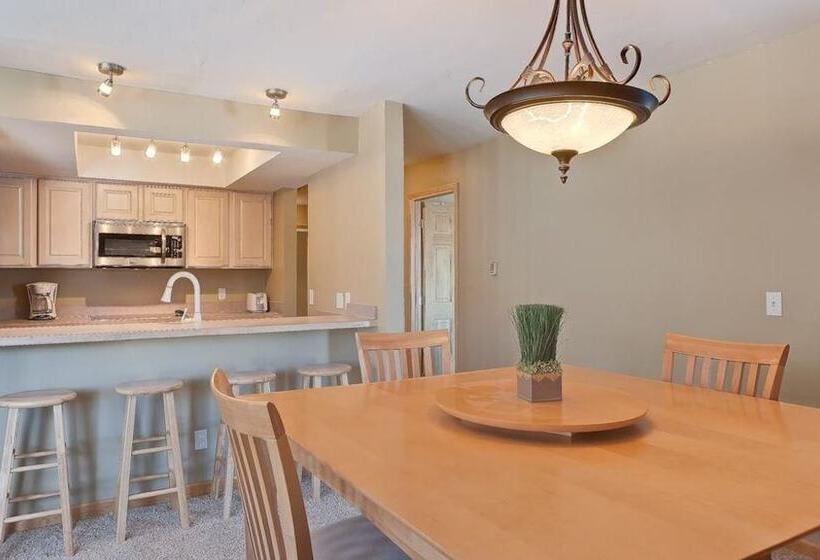 Longbranch 201 Condo With Pool & Hot Tub