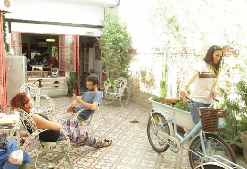 Play Hostel Soho