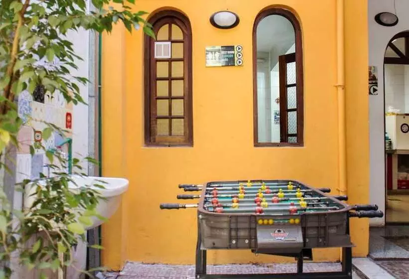 Play Hostel Soho