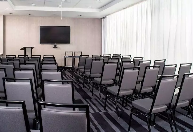 Residence Inn By Marriott New York Manhattan/central Park