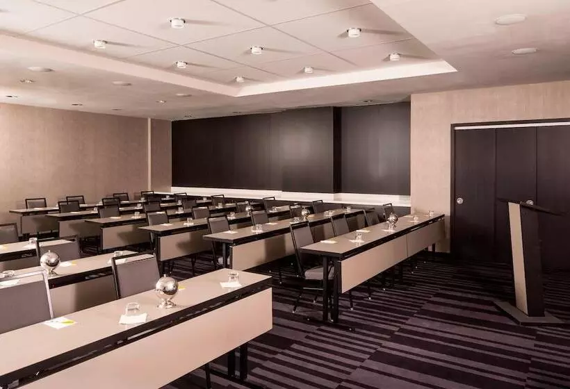 Residence Inn By Marriott New York Manhattan/central Park