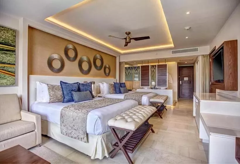 Royalton Negril, An Autograph Collection All Inclusive Resort